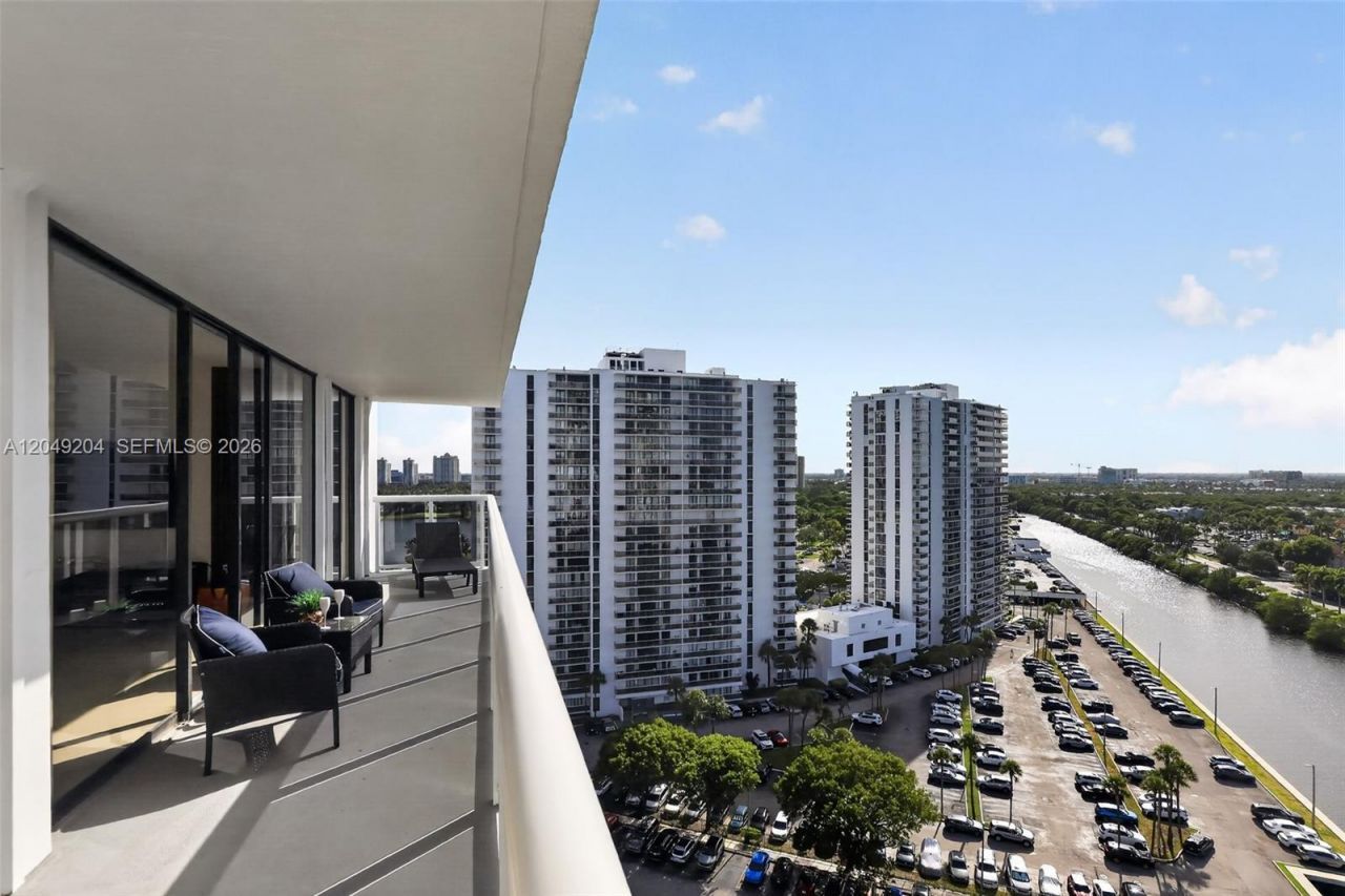 20505 E Country Club Dr, Unit 1739, Aventura, FL 33180 Photo