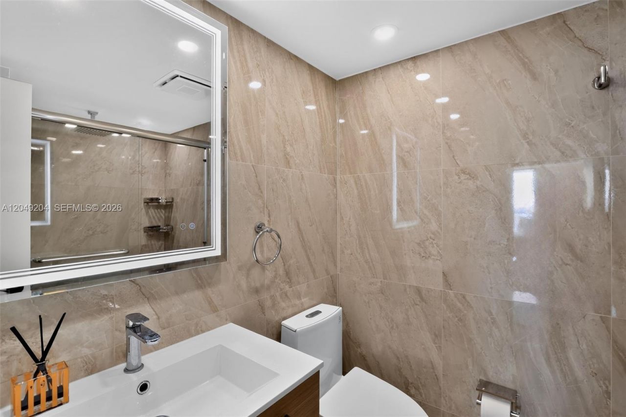 20505 E Country Club Dr, Unit 1739, Aventura, FL 33180 Photo