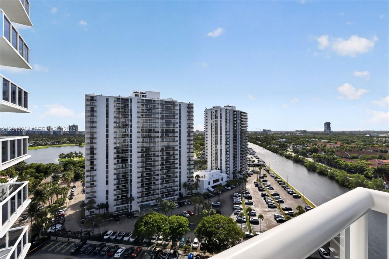 20505 E Country Club Dr, Unit 1739, Aventura, FL 33180 Photo