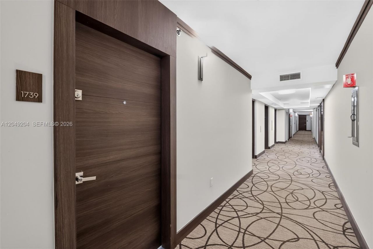 20505 E Country Club Dr, Unit 1739, Aventura, FL 33180 Photo