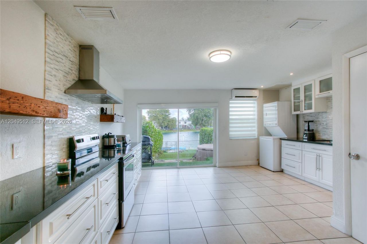 7389 W 18th Ave, Unit 7389, Hialeah, FL 33014 Photo