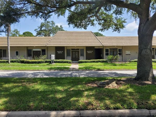 1016 Ponce De Leon Blvd , Unit 2, Clearwater, FL 33756