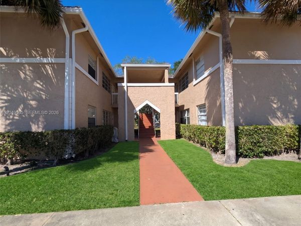 807 Twin Lakes Dr , Unit 32-G, Coral Springs, FL 33071