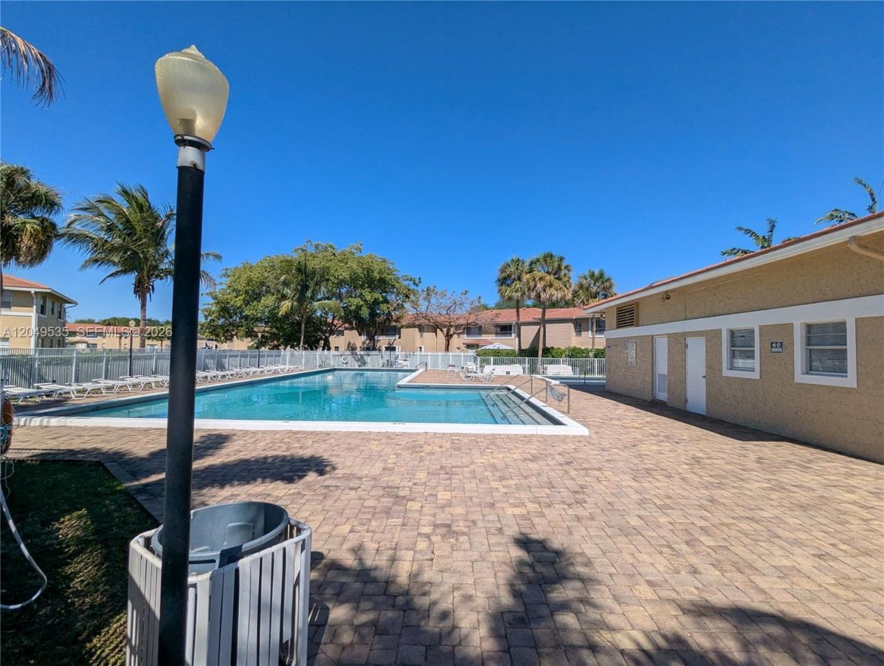 807 Twin Lakes Dr , Unit 32-G, Coral Springs, FL 33071 Photo