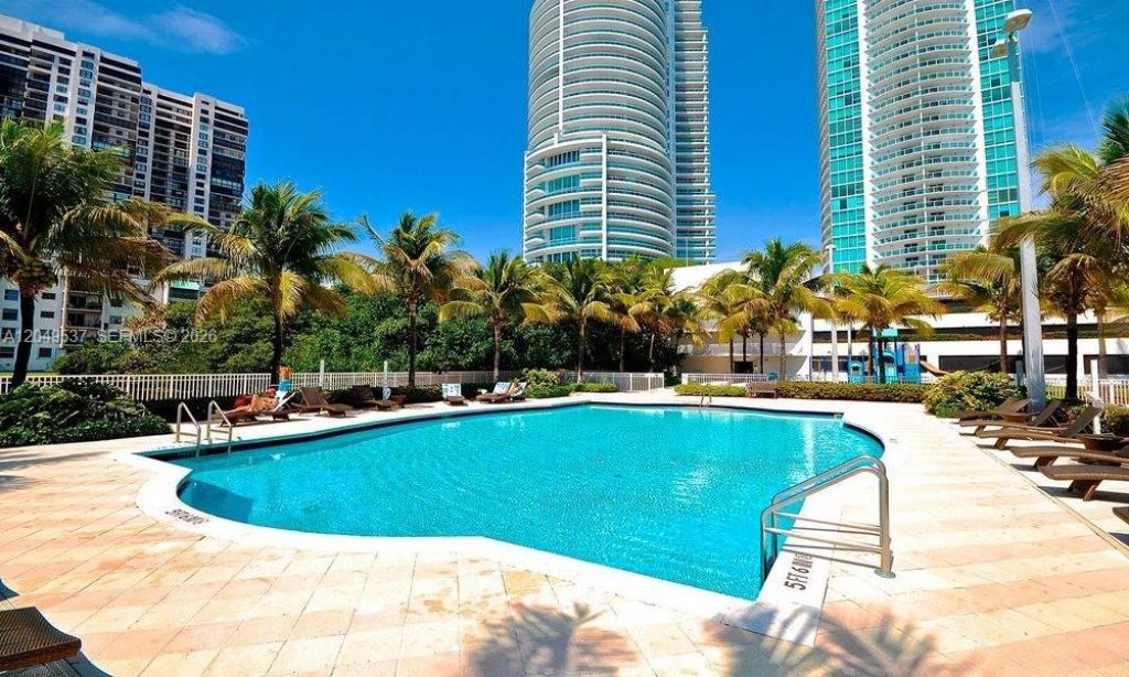 2101 Brickell Ave, Unit 1112, Miami, FL 33129 Photo