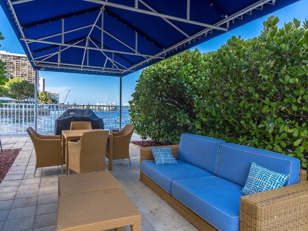 2101 Brickell Ave, Unit 1112, Miami, FL 33129 Photo