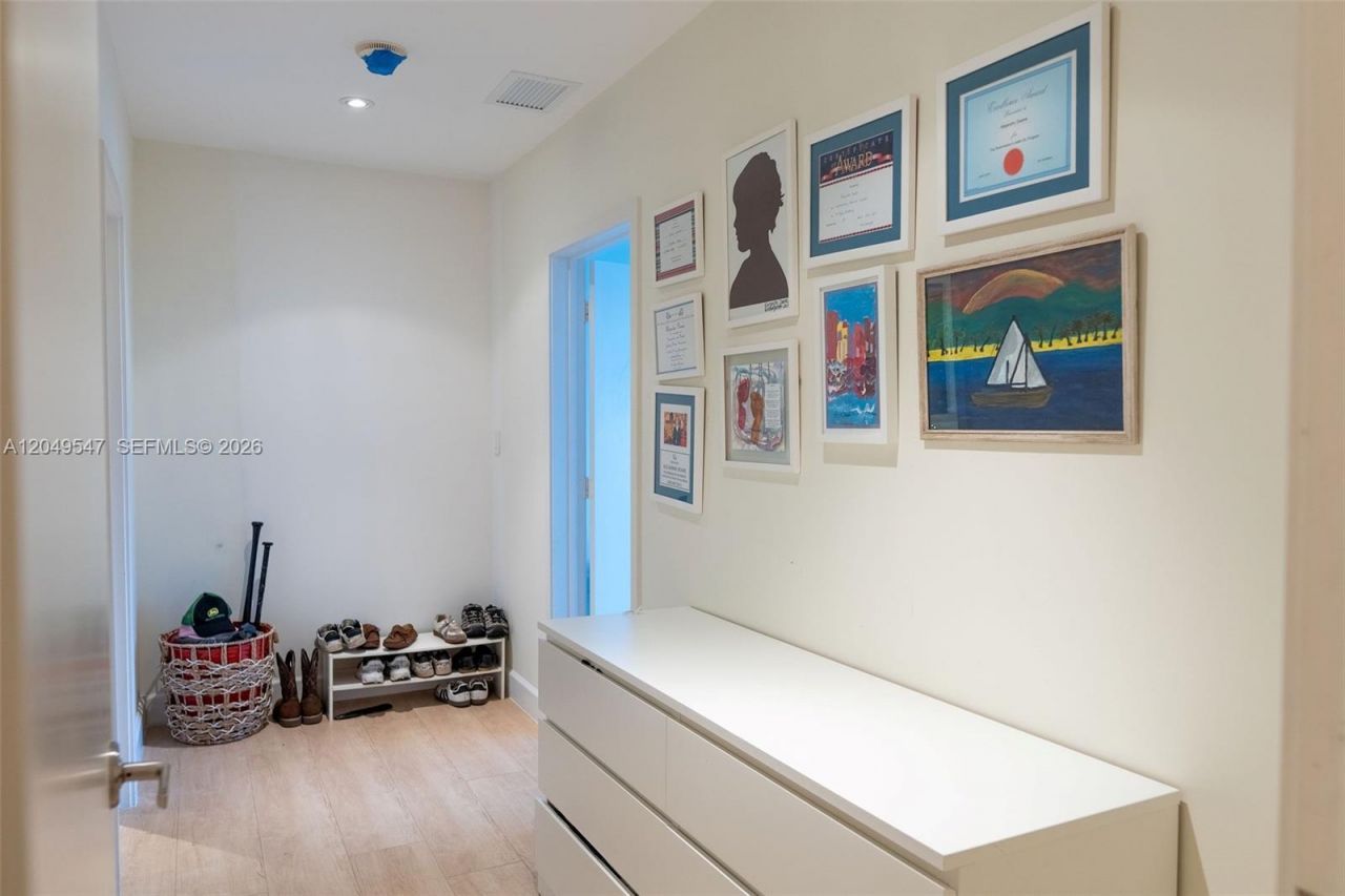 200 Ocean Lane Dr, Unit 501, Key Biscayne, FL 33149 Photo
