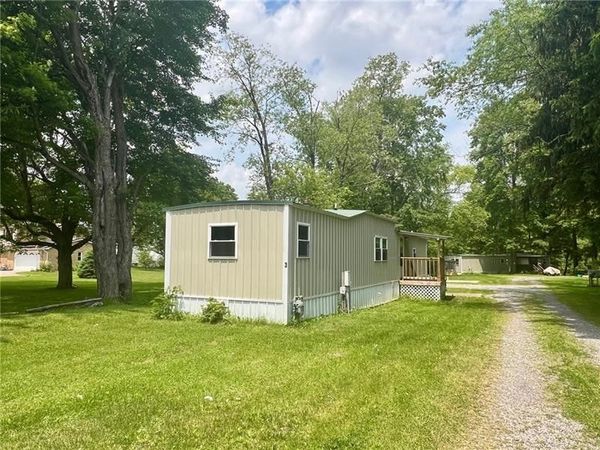 25 Coolspring Street, Mercer, PA 16137