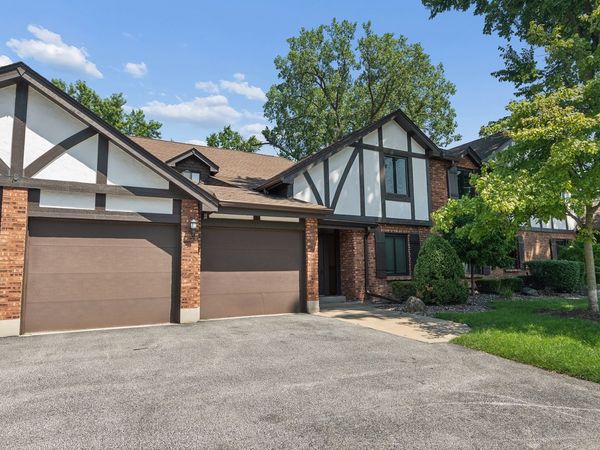 11141 Cottonwood Drive , Unit 18D, Palos Hills, IL 60465