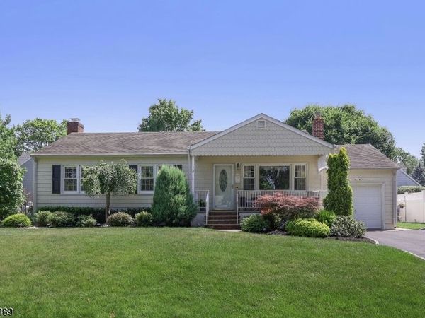 12 Whitley Ter, Clark, NJ 07066