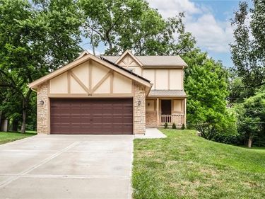 201 NW 79th Terrace, Kansas City, MO 64118