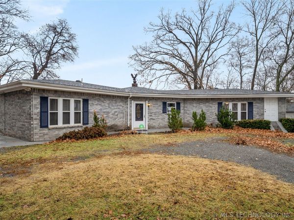 784 N 4395 , Pryor, OK 74361