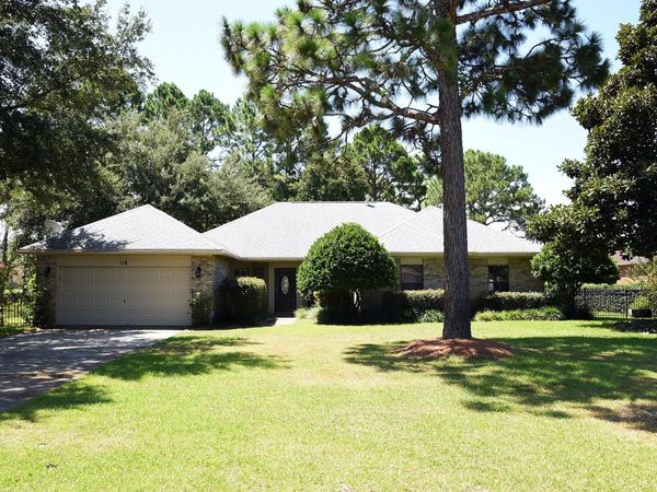116 Baywind Drive, Niceville, FL 32578