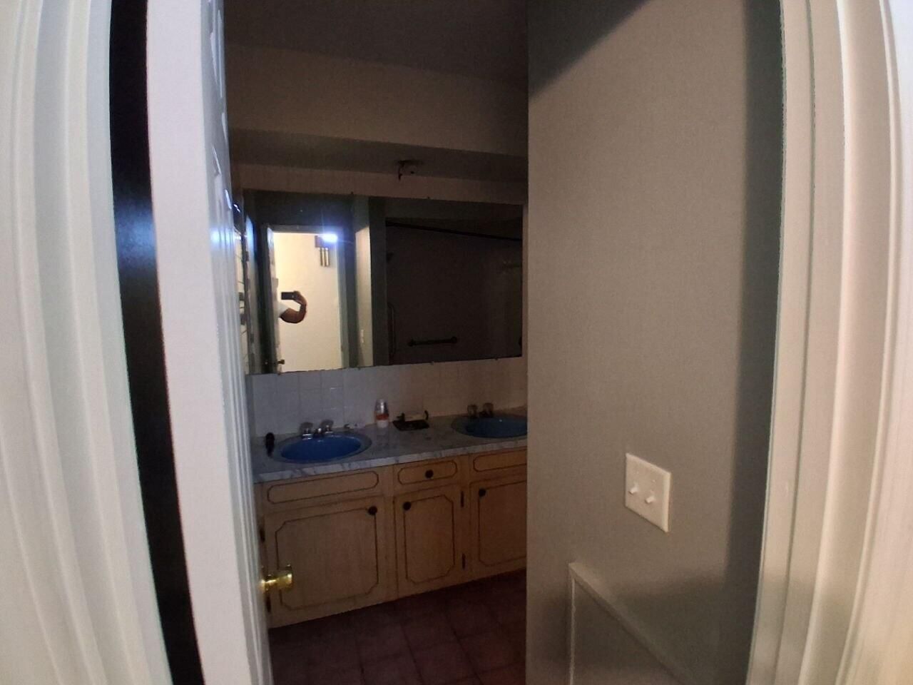 2112 W Carolina Avenue Photo 24