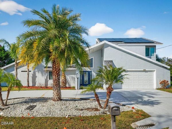 10 Fleming Court, Palm Coast, FL 32137