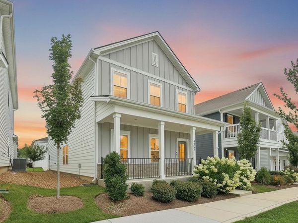 4901 Myra Dr, Hermitage, TN 37076