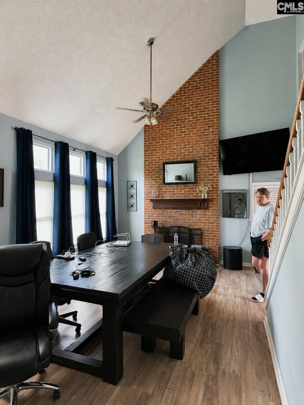 133 Darby Way  Photo 5