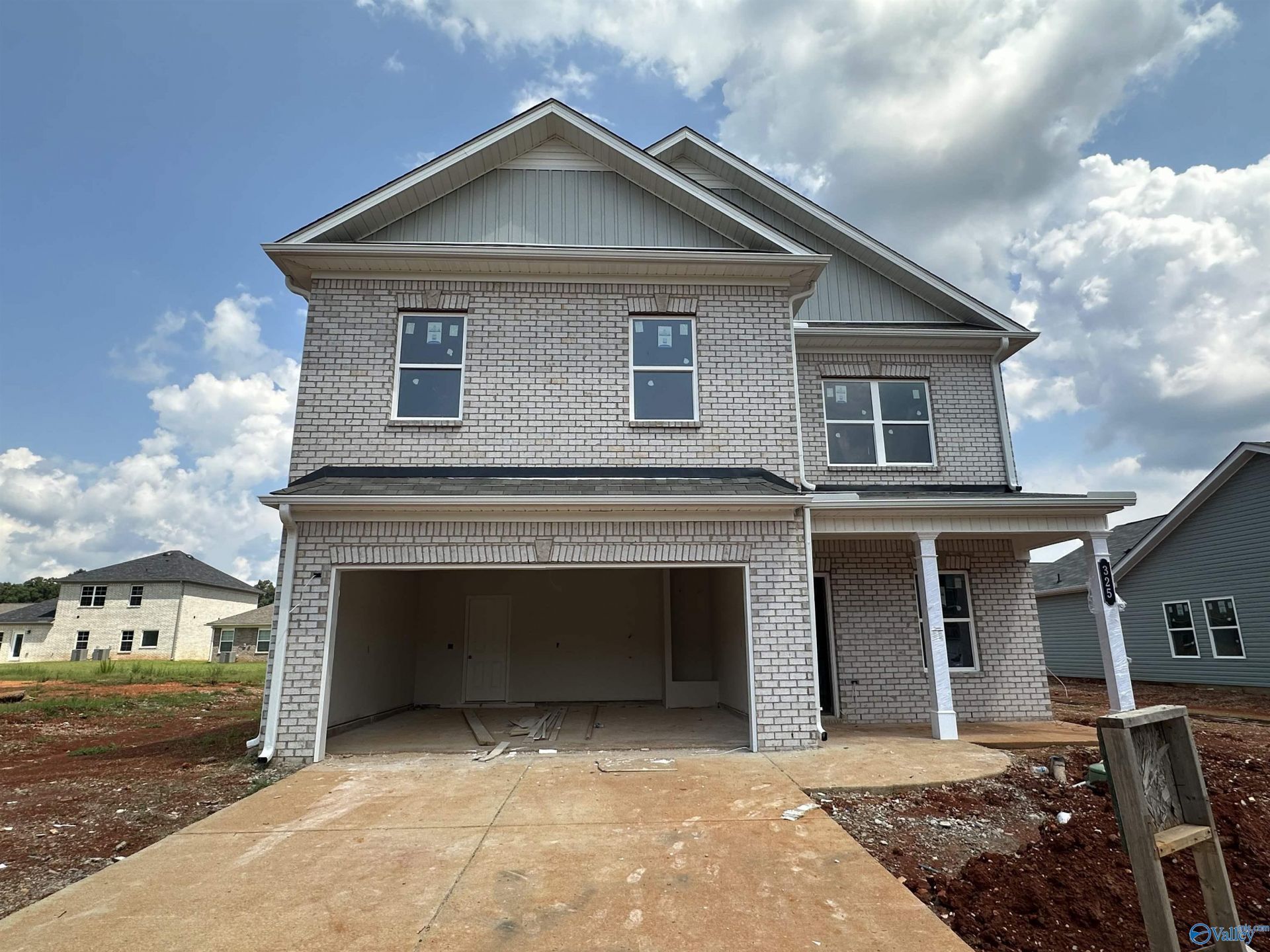 325 Emma Way, New Market, AL 35761 Main Photo