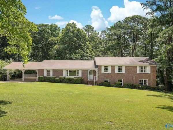 405 Shannon Circle, Gadsden, AL 35904