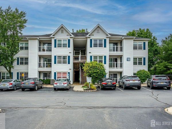 1626 Waterford Drive, Edison, NJ 08817
