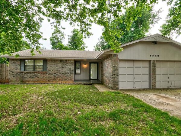 1528 Apollo Road, Edmond, OK 73003