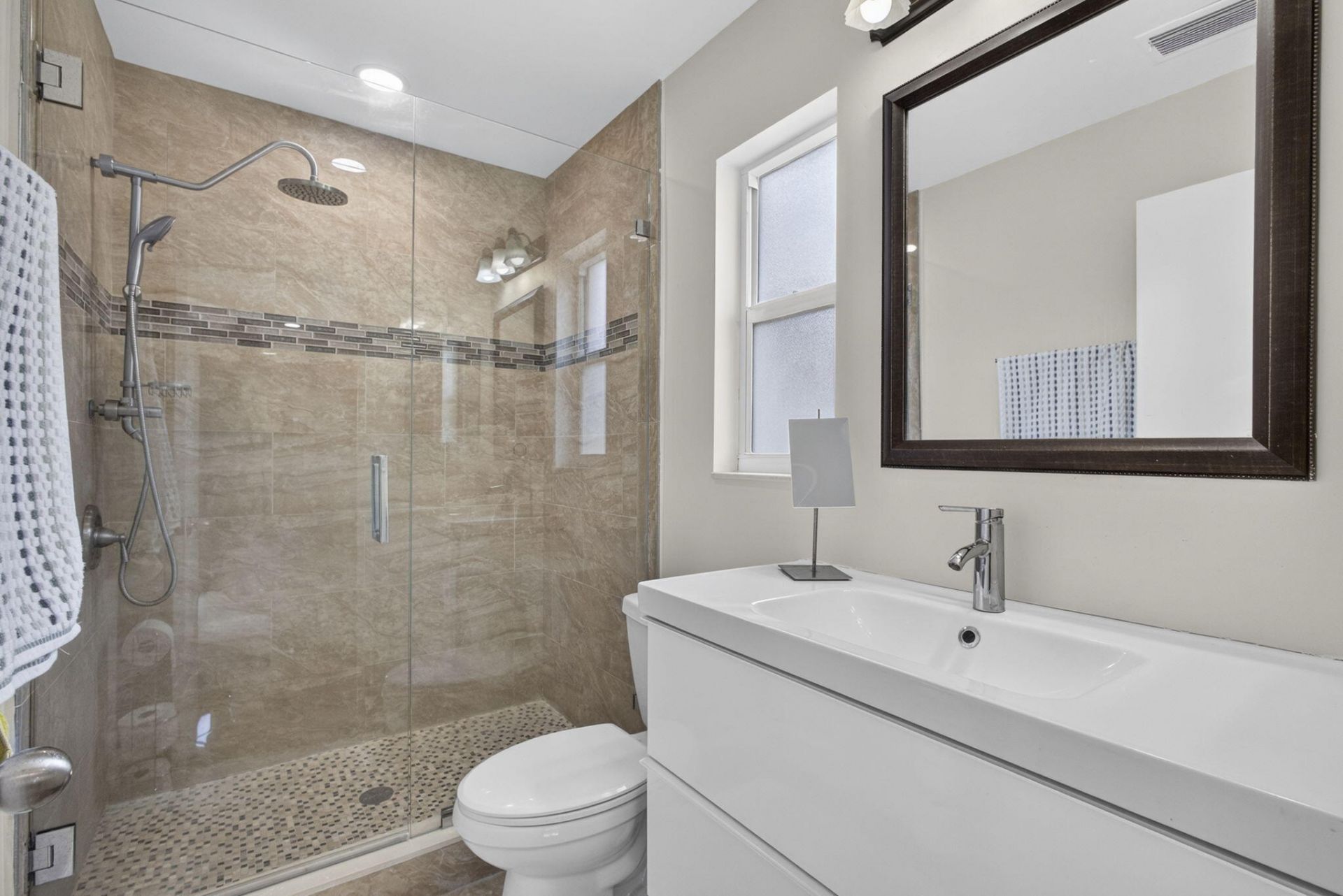 9860 Honeysuckle Avenue, Palm Beach Gardens, FL 33410 Photo