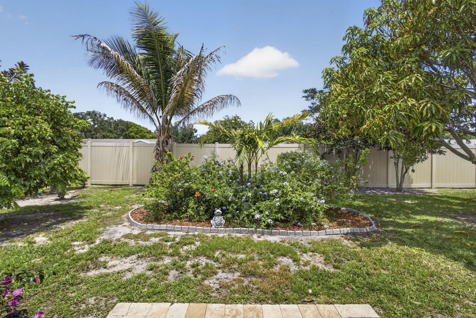 9860 Honeysuckle Avenue, Palm Beach Gardens, FL 33410 Photo