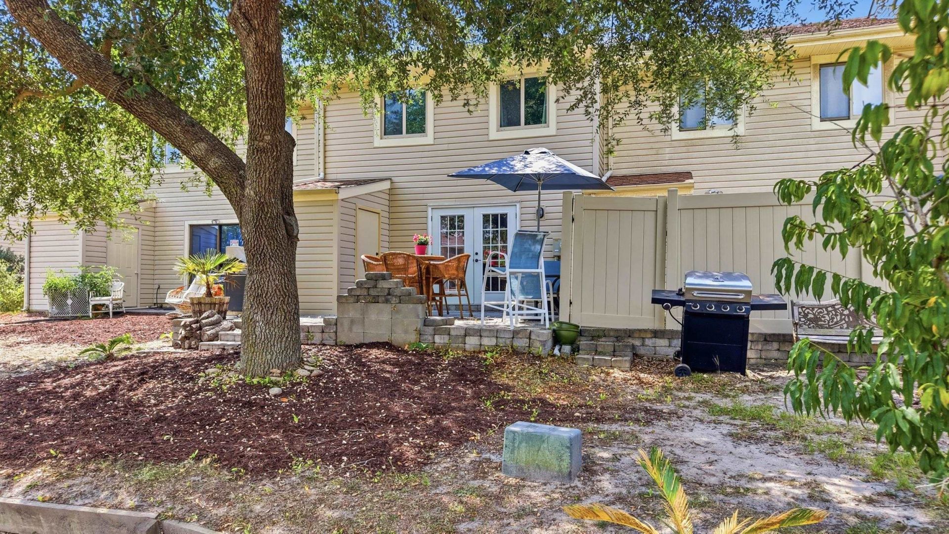951 Plantation Dr. Photo 32