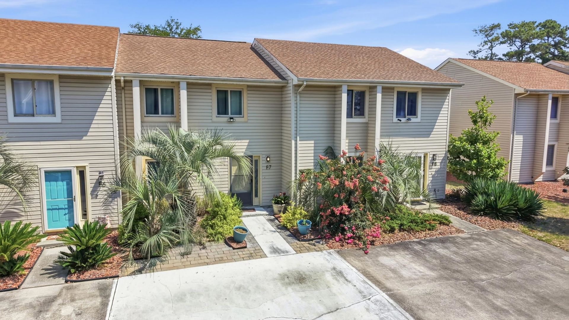 951 Plantation Dr. Photo 5