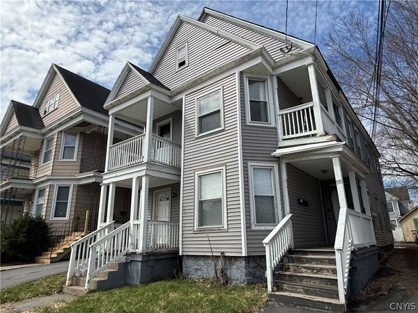 930 Brayton Park Place , Utica, NY 13502