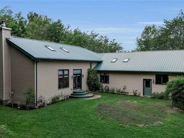 1589 Bailey Road, Cowlesville, NY 14037