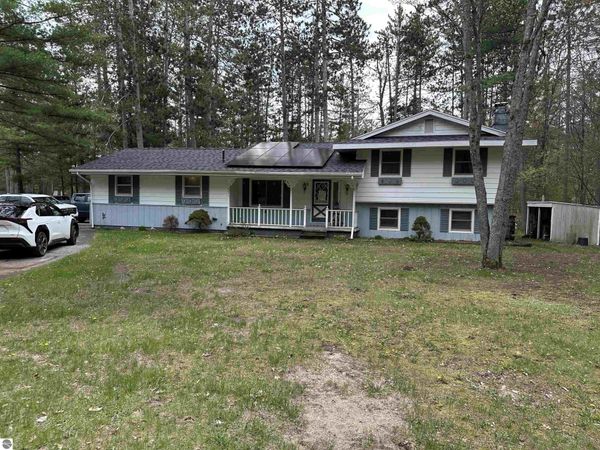 4871 Helen Drive, Grayling, MI 49738