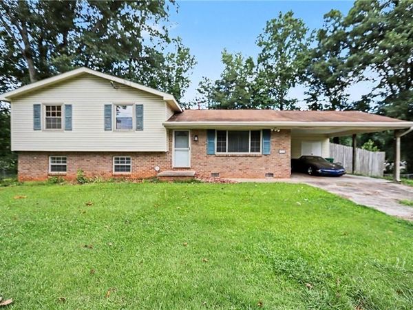 1229 De Leon Court, Clarkston, GA 30021