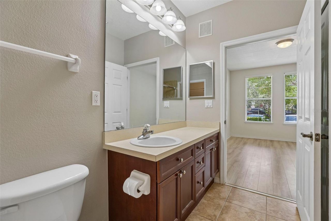 11564 Mizzon Drive, Unit 102, Windermere, FL 34786 Photo