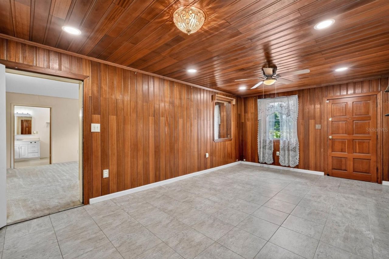 131 Dunn Avenue, San Mateo, FL 32187 Photo