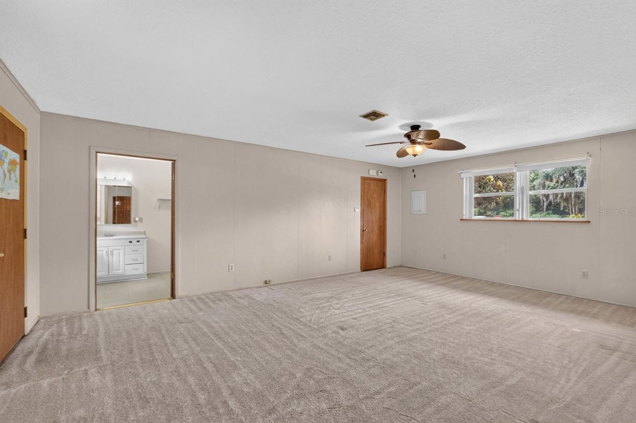 131 Dunn Avenue, San Mateo, FL 32187 Photo