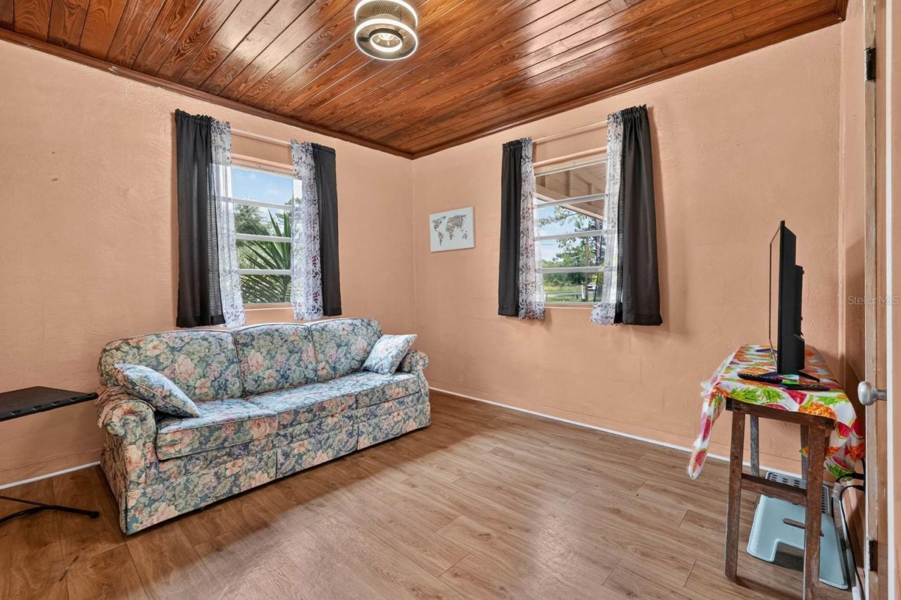 131 Dunn Avenue, San Mateo, FL 32187 Photo
