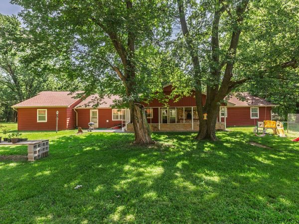 709 N High Street, Stockton, MO 65785