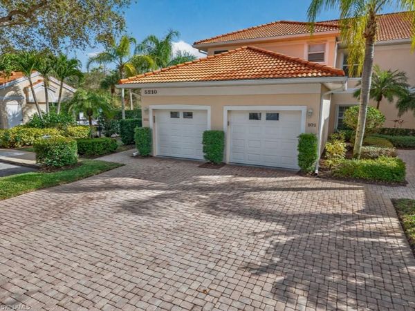 5210 Birmingham DR, Unit 101, NAPLES, FL 34110