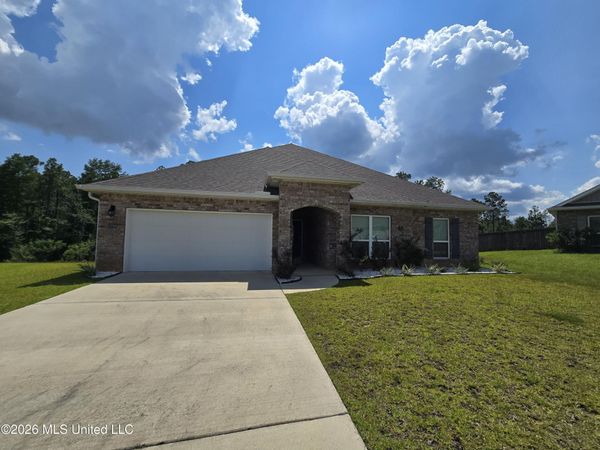 15094 Pinwheel Court, D'Iberville, MS 39540