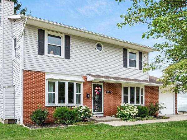747 Maxola , Newark, OH 43055