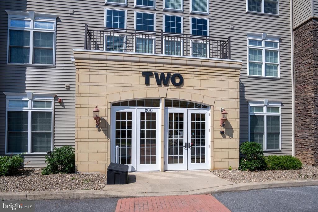 200 JEFFERSON AVENUE, STATE COLLEGE, PA 16801