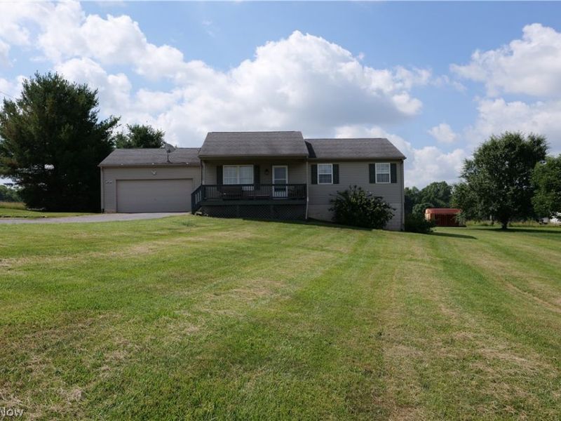 47095 Timber Run Street, New Waterford, OH 44445 Photo 3