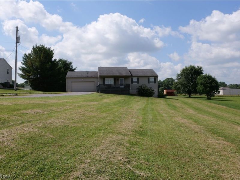 47095 Timber Run Street, New Waterford, OH 44445 Photo 4