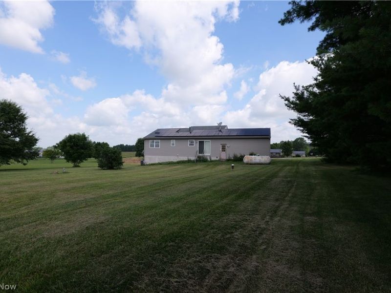 47095 Timber Run Street, New Waterford, OH 44445 Photo 7