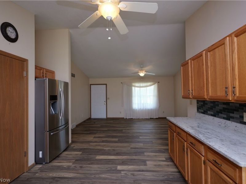 47095 Timber Run Street, New Waterford, OH 44445 Photo 9
