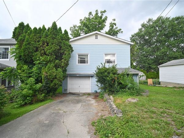 1115 Roosevelt St, New Castle, PA 16101