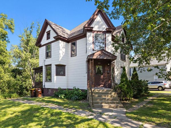 601 S Jefferson Street , Unit 2, Woodstock, IL 60098