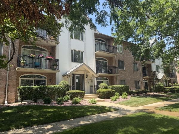 9424 S 77th Court , Unit 1C, Hickory Hills, IL 60457
