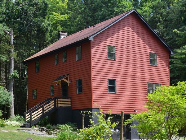 28 Mrs Franks Road , Saugerties, NY 12477